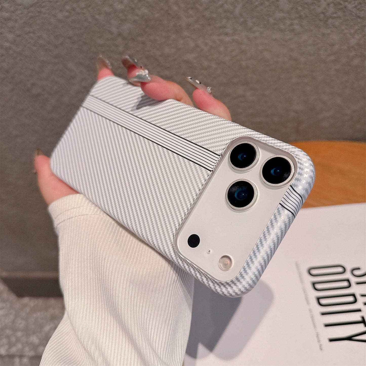 CaseMuses Kevlar Vibe Case – Watermark Texture with a Cool Matte Finish